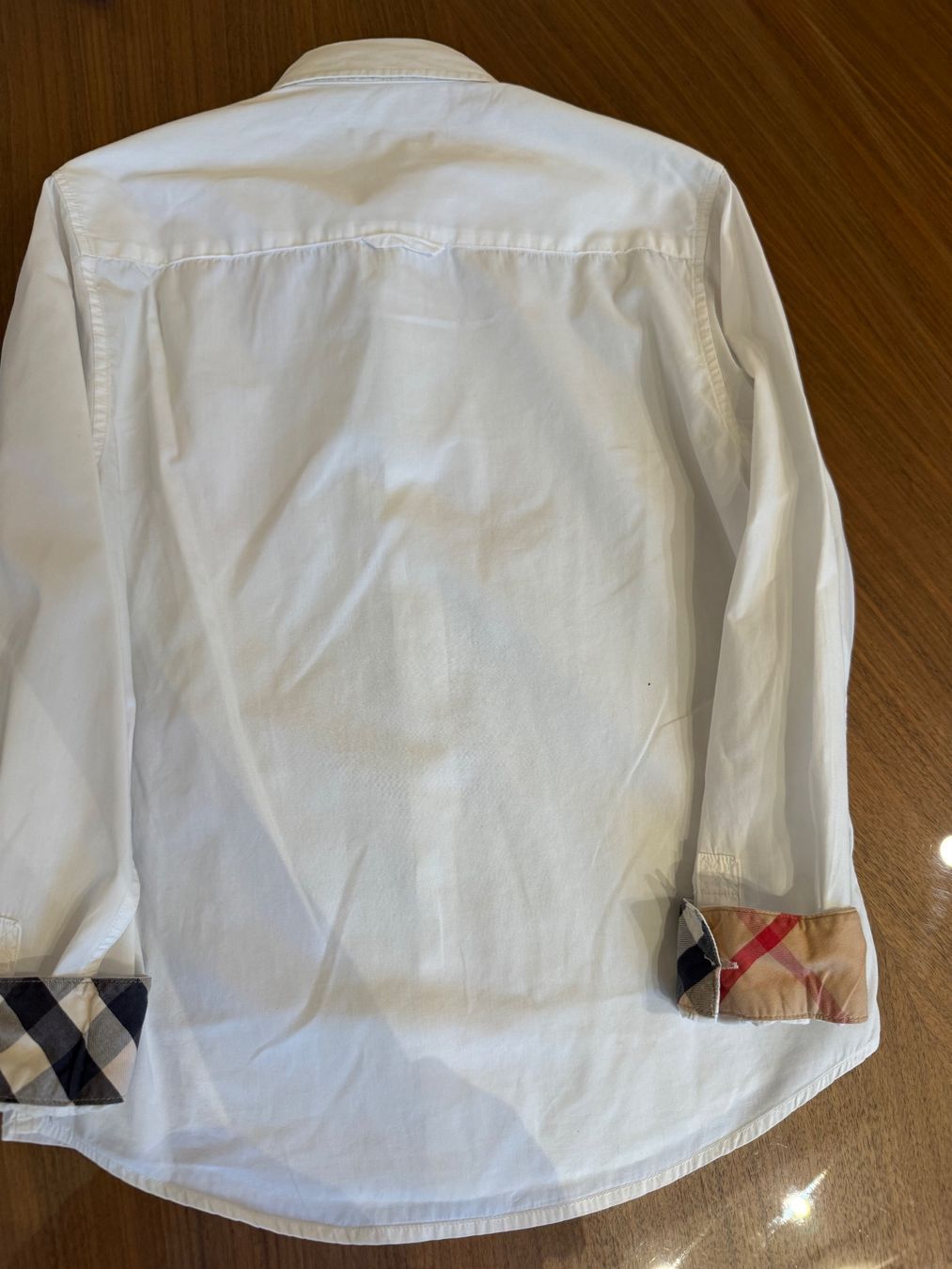 Burberry Camicie, T-shirt & Polo: Burberry chemise T 10 ans – Usato da Conches venduto da chn_hgl6 5