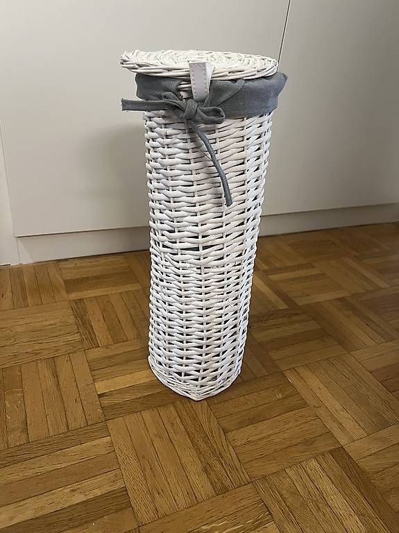 WC: Toilettenpapier Halter – Usato da Tuggen venduto da Tantas 1
