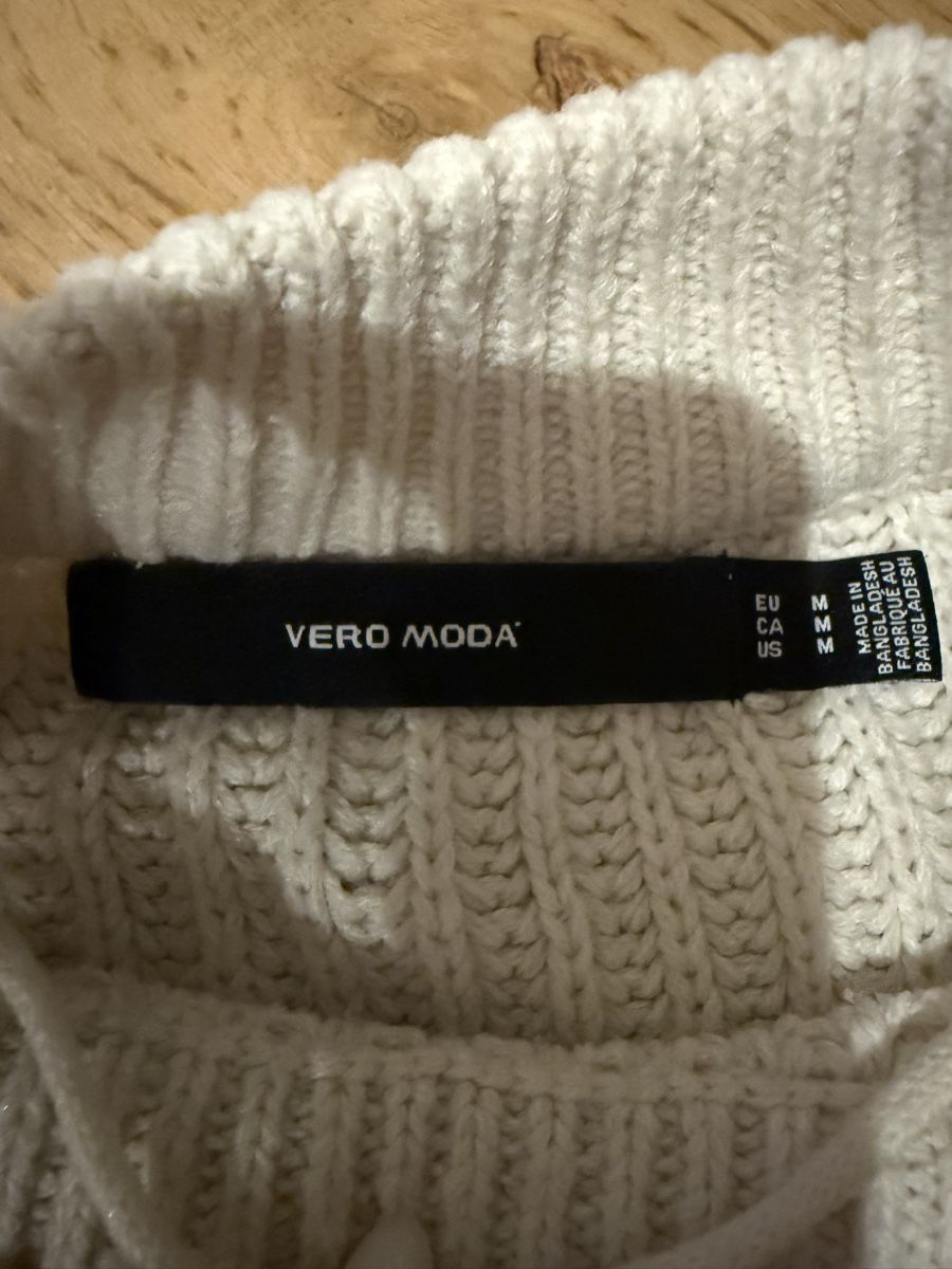 Pullover & Sweatshirts: Damen Pullover VERO MODA weiss Grösse M – Gebraucht aus Biberist von bierikim 2