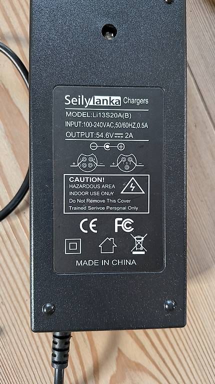 Chargeurs: Chargeur 48v e-bike/trotinette – D'occasion à Chaumont par Rorolulu 2
