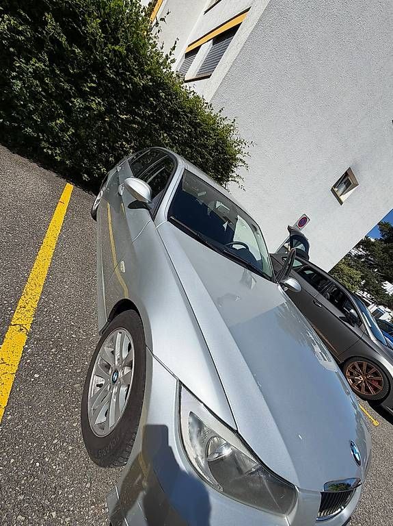 BMW Autos: Auto BMW 320i – D'occasion à Dulliken par lej_lfp7 3