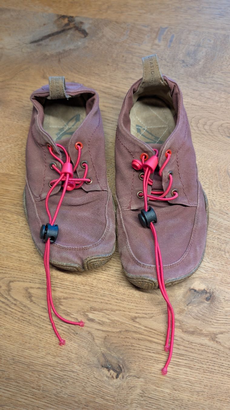 Wildling Scarpe per ragazzi: Kindrschuhe Wildling Grösse 31  – Usato da Hüttlingen venduto da Remalimo