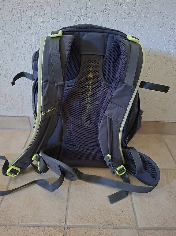 Satch Zaini: Satch Schulrucksack – Usato da Waltenschwil venduto da Cassie11 1