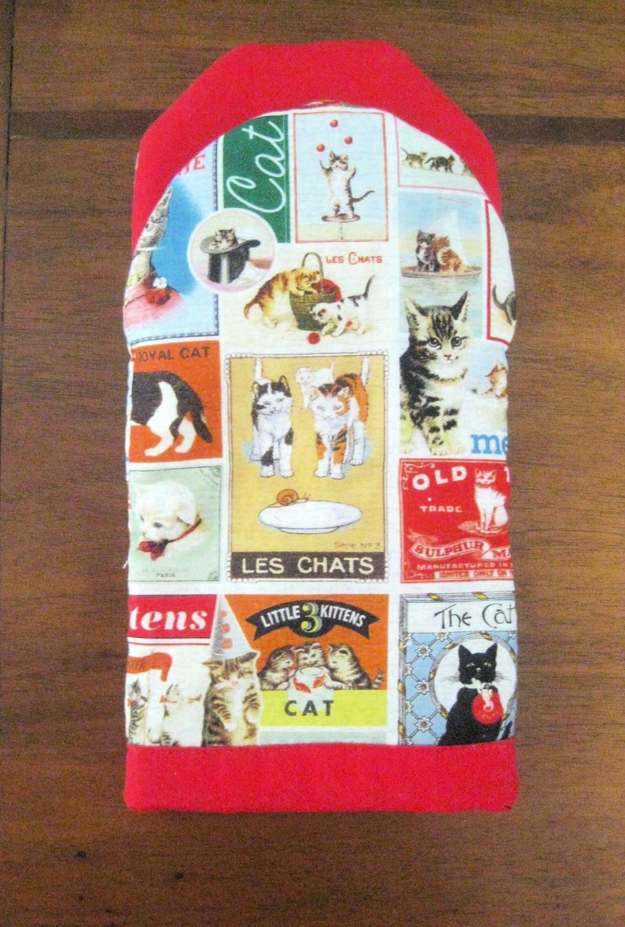 Handschuhe & Handstulpen: Backhandschuh, Grillhandschuh, mit Katzen, Handarbeit – Neu (gemäss Beschreibung) aus Kriens von Kraeutergarten 1