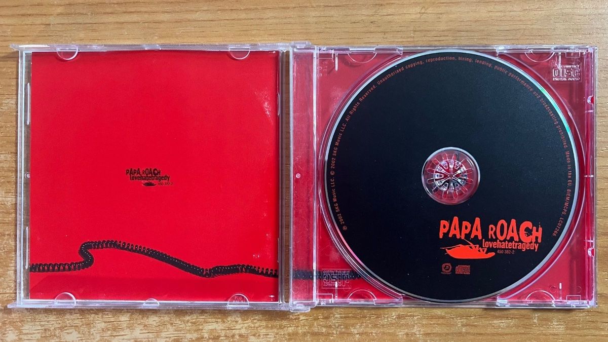 CDs: Papa Roach - Lovehatetragedy / CD - 1. EU-Press. 2002 – Gebraucht aus Gais von soundcave57 2