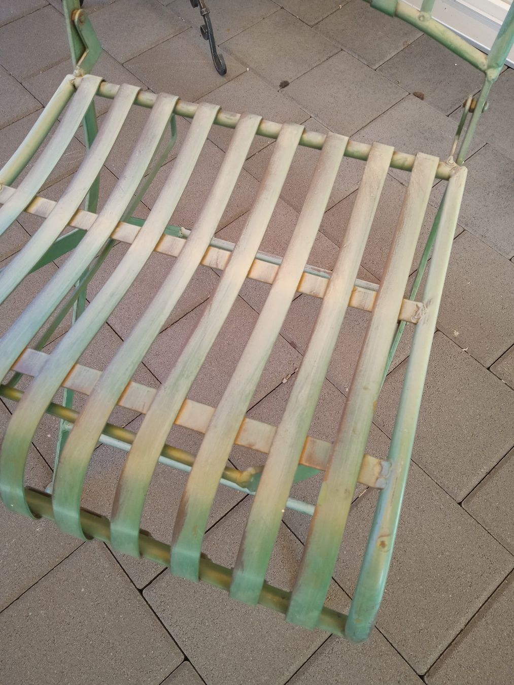 Set di tavolo e panche: Antiker Gusseiserner Tisch mit 6 Stühlen – Usato da Rothrist venduto da MaSa82 3