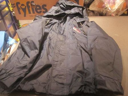 Jacke Grösse 128, Puma