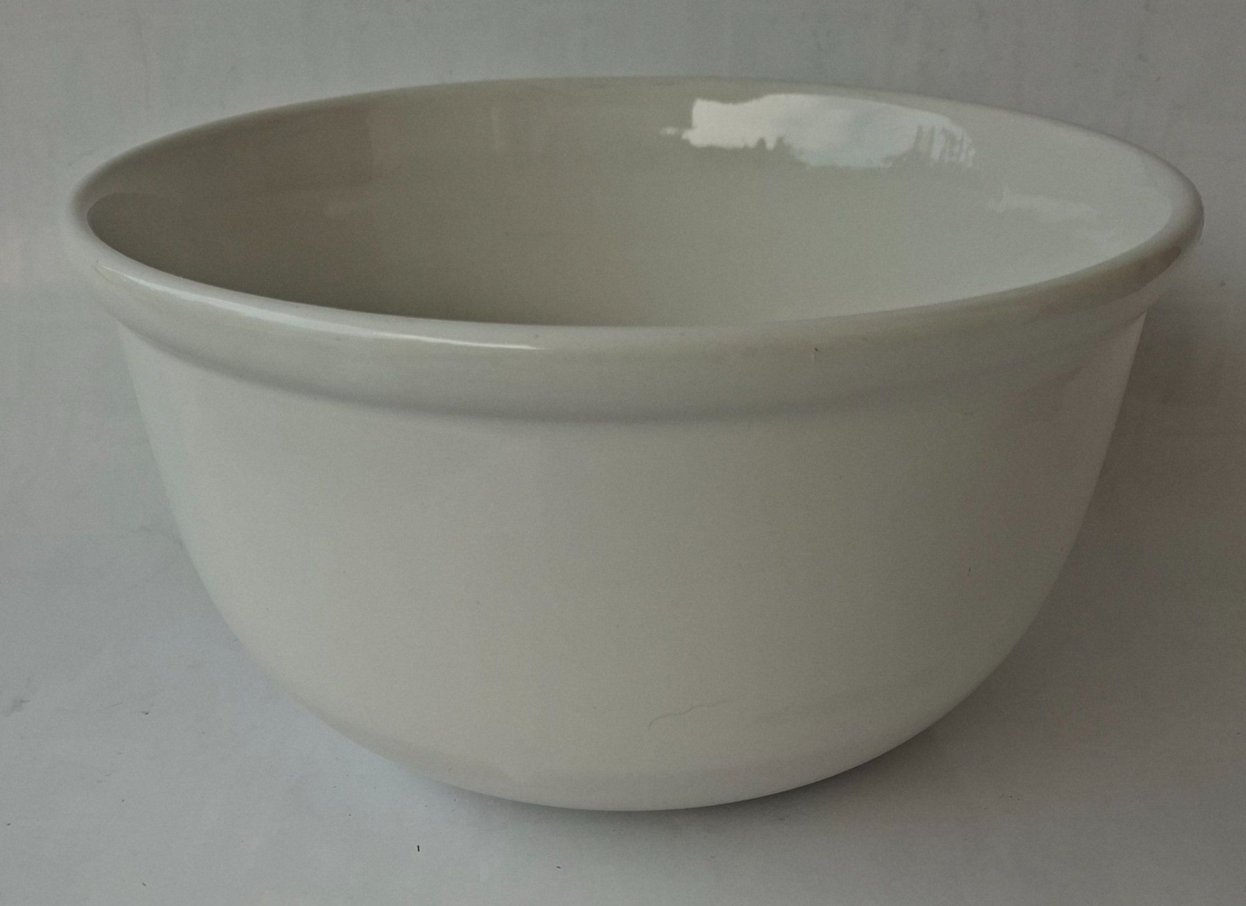 Rössler Schalen: Weisse Rössler Schüssel 20cm – Gebraucht aus Opfikon von Diversamente