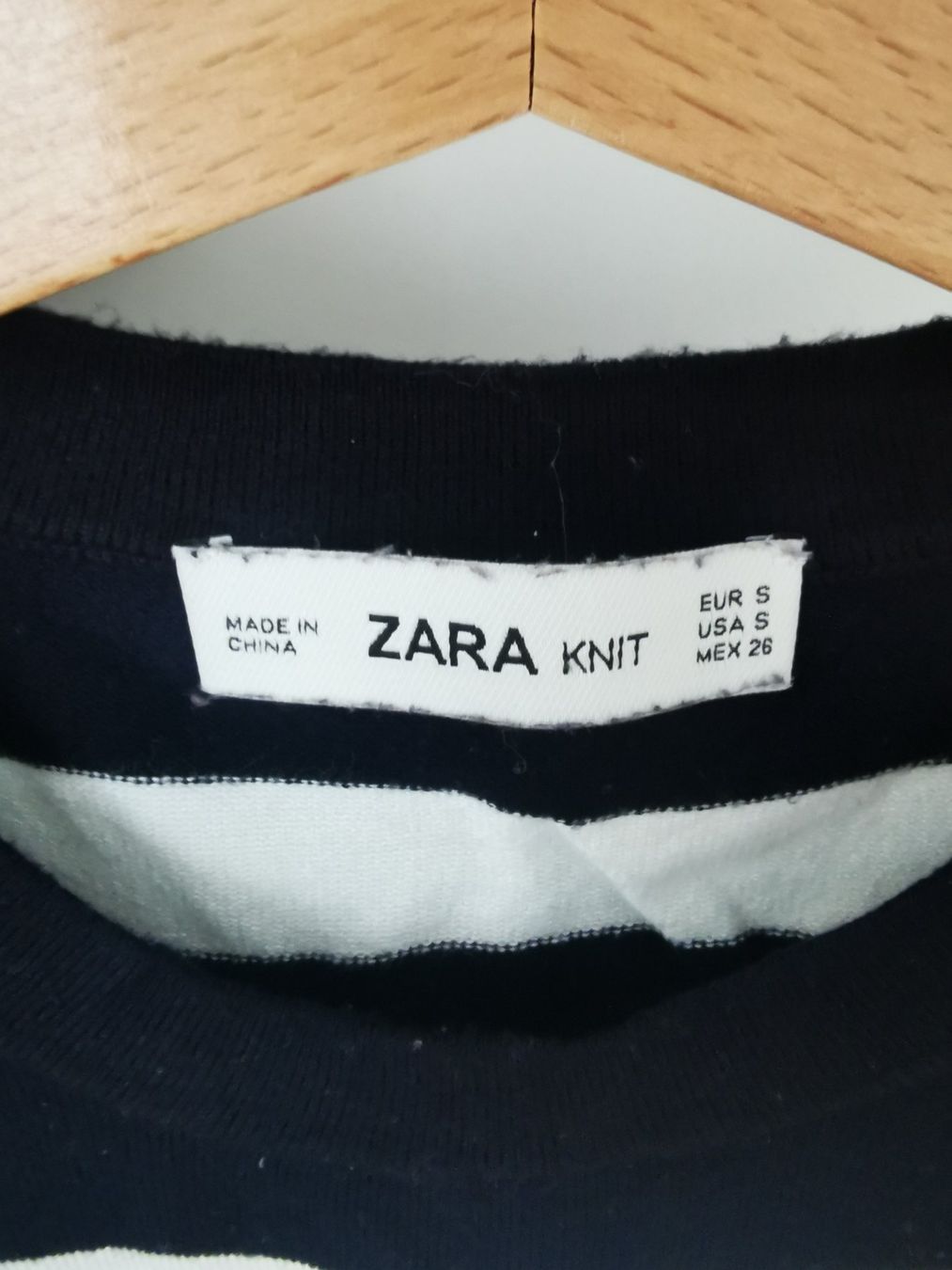 Zara Pulls & Sweat-shirts: Zara Strickpullover, navy-weiss gestreift, Gr. S – D'occasion à Niedergösgen par lil_s6k8 3