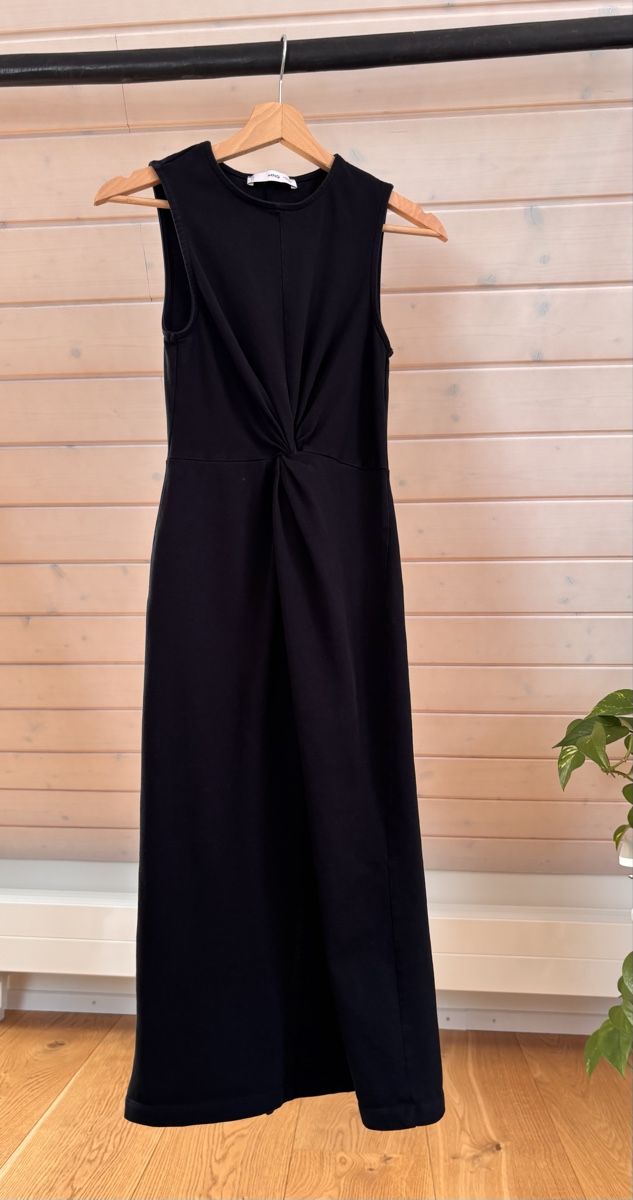 Mango Vestiti: MANGO black dress, XS – Nuovo (secondo la descrizione) da Kilchberg ZH venduto da ben_pc68 2