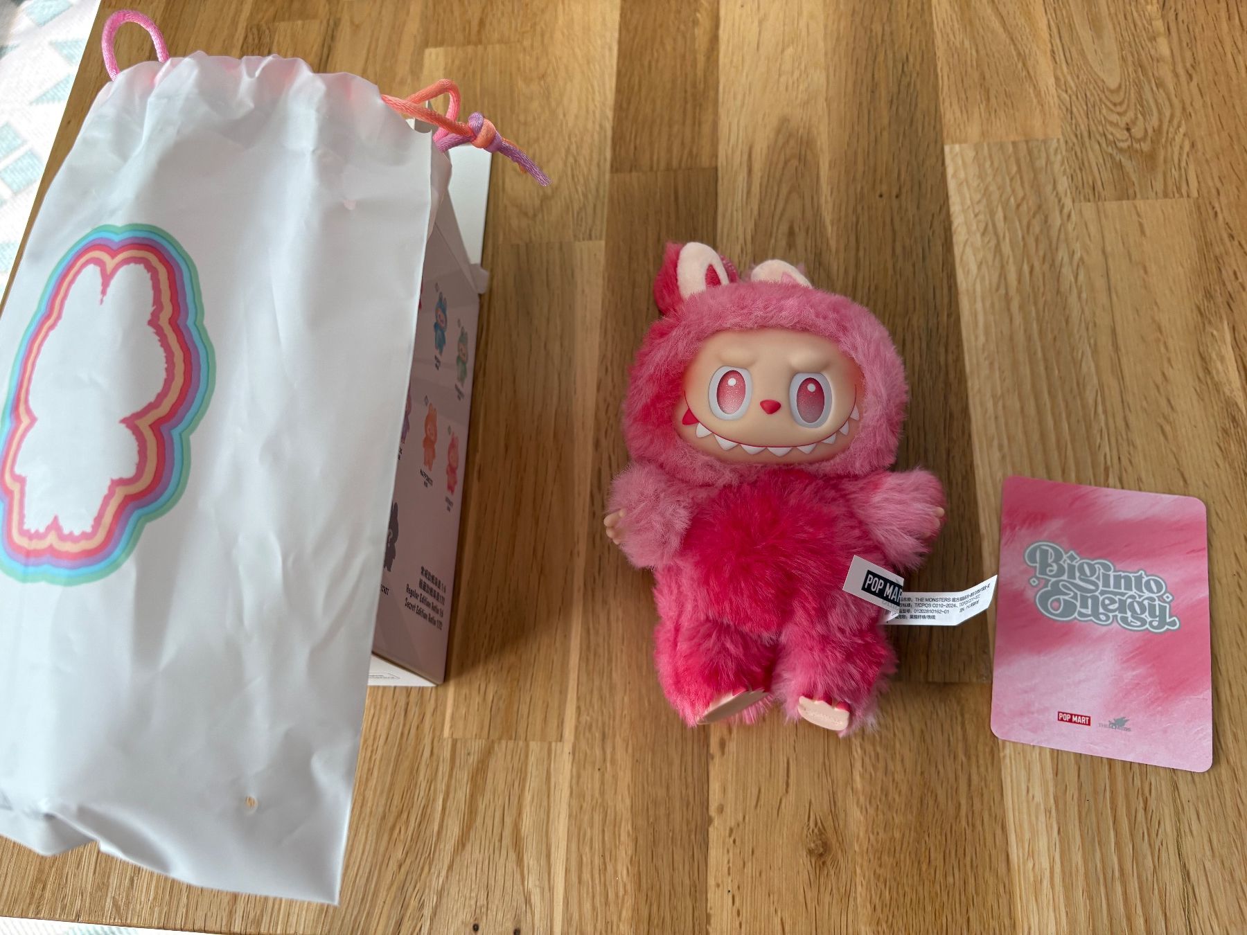 Pop Mart Spielzeuge: 1 Labubu Love Big into energy – Gebraucht aus Biel/Bienne von tatilene 5