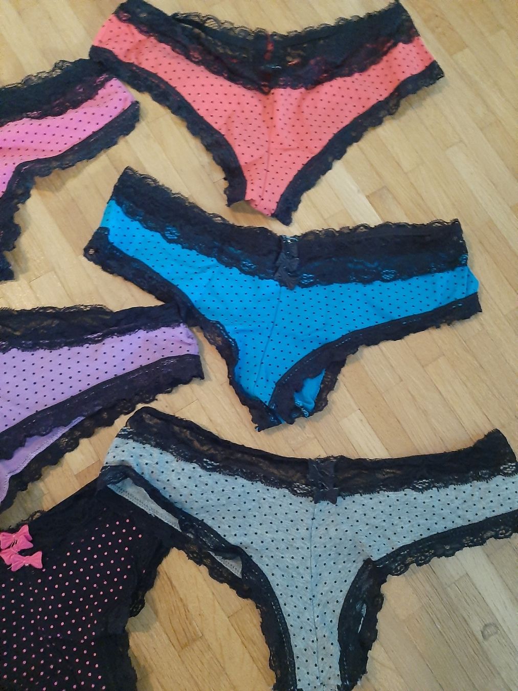Altra biancheria intima: Lot de 6 Pantys Neufs Taille 40  – Nuovo (secondo la descrizione) da Petit-Lancy venduto da pecaesculca 2