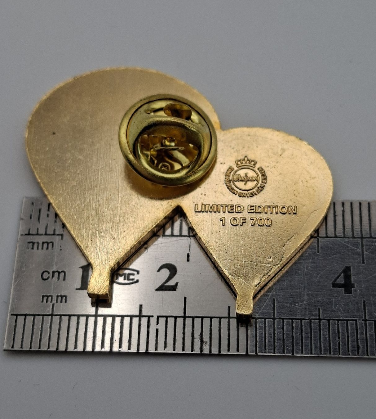 Placchette & Badge: Pin Heissluftballon Warsteiner  – Usato da Kriens venduto da Wolly85 1