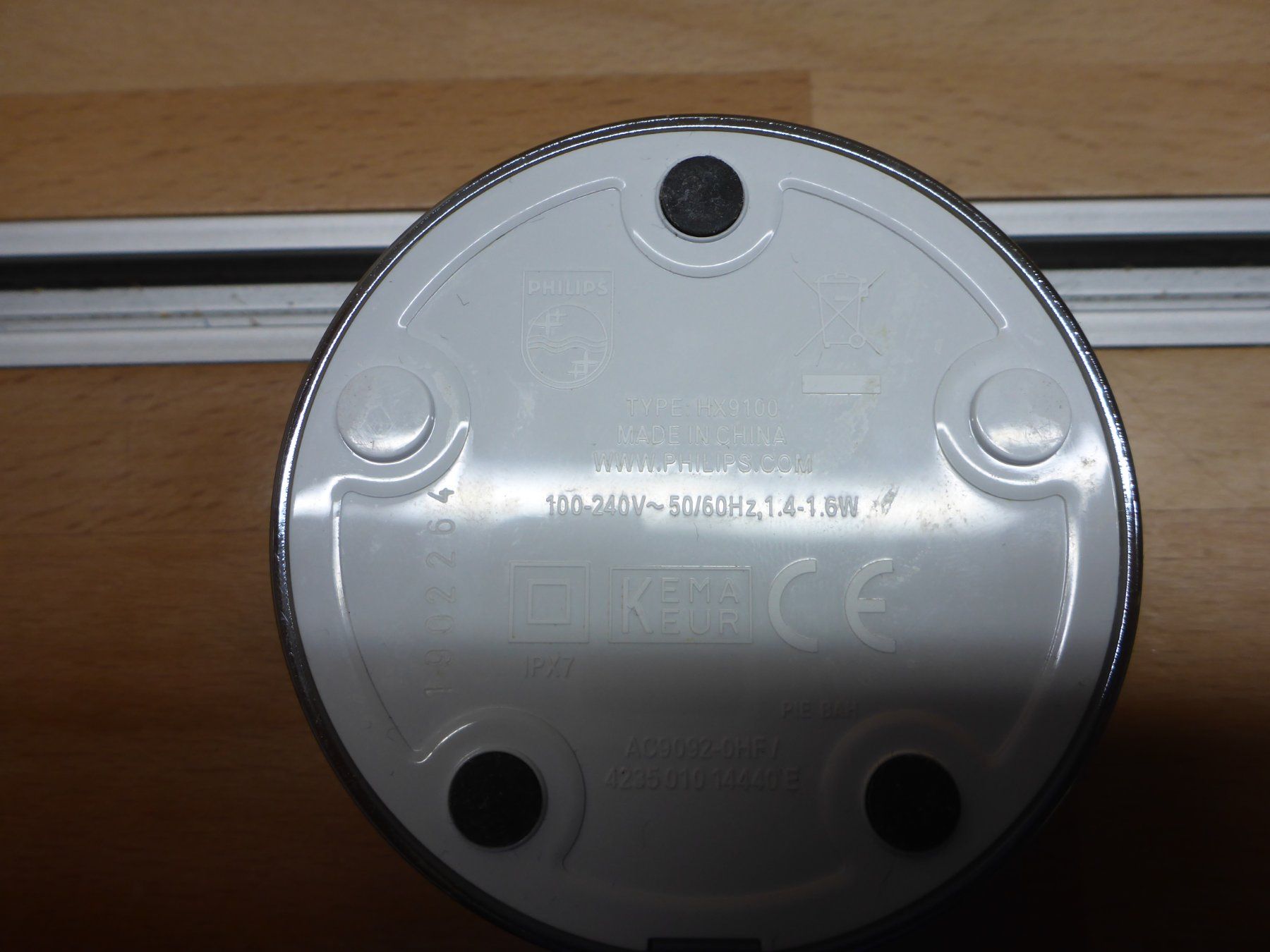 Ladegeräte: Philips SonicCare Ladeglas – Gebraucht aus Toffen von Biff2 2