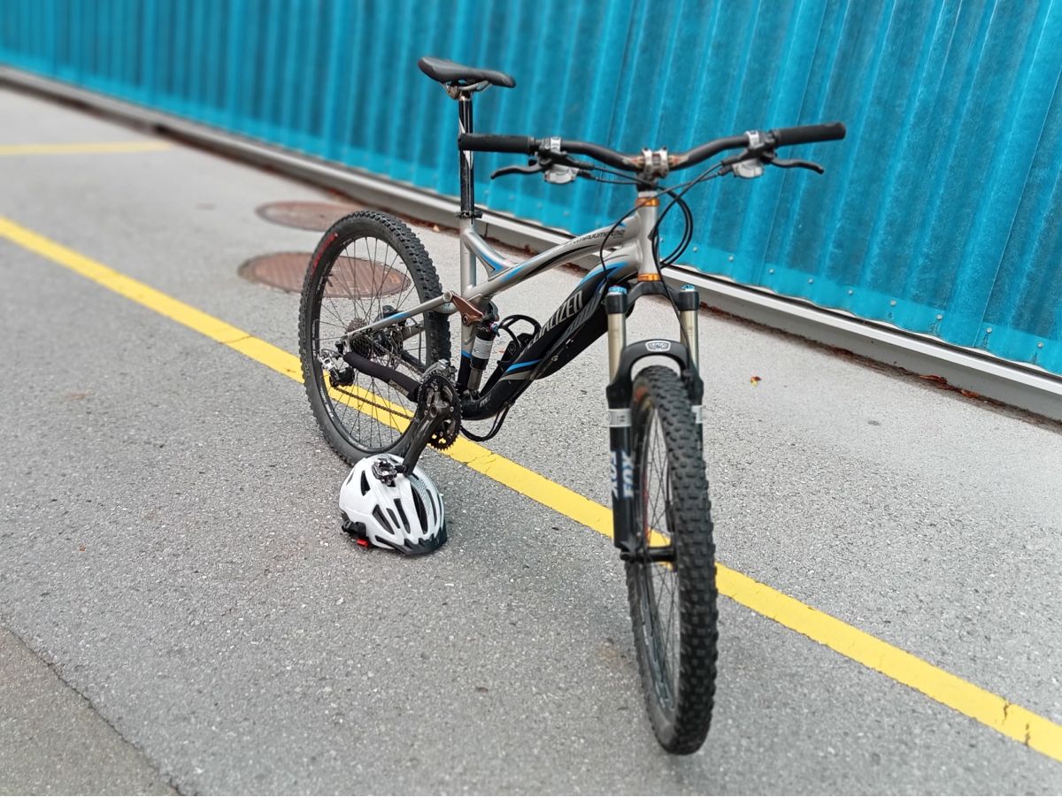 Specialized Biciclette: Specialized Stumpjumper FSR Pro MTB – Usato da Herisau venduto da Mrprksr 4