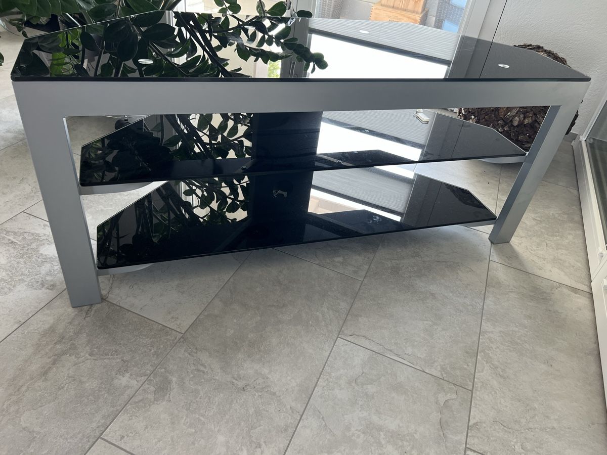 TV Möbel: TV Möbel (Glas / Metall) – Gebraucht aus Nänikon von ediwana 1