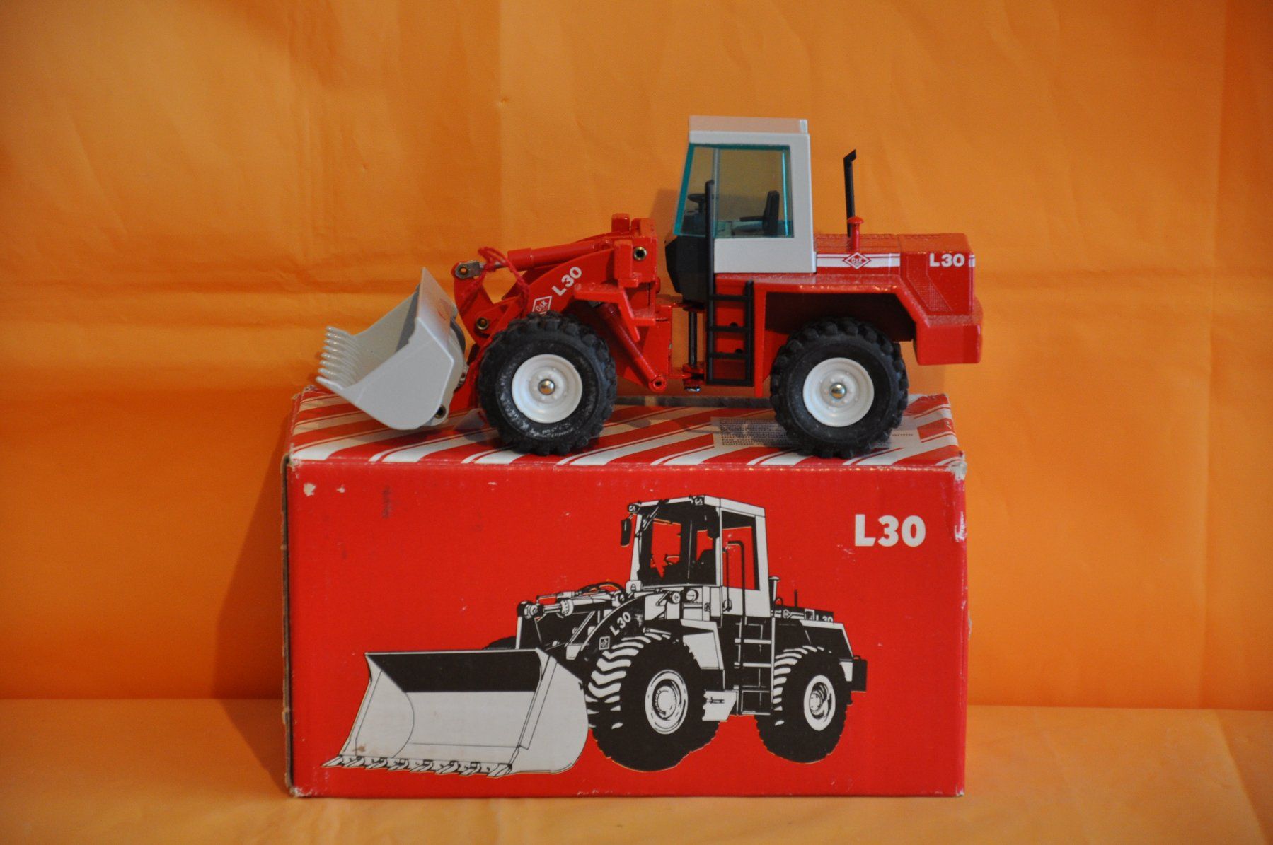 Kits de montage: O&K L 30 Radlader – Neuf (Voir description) à Mitlödi par worker04 2