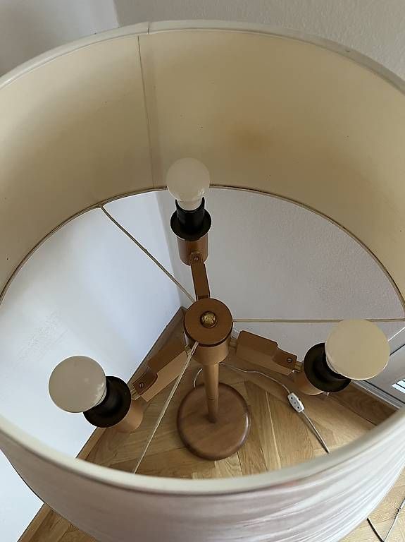 Lampes: Stehlampe Holz – D'occasion à Bern par arm_zdt6 1