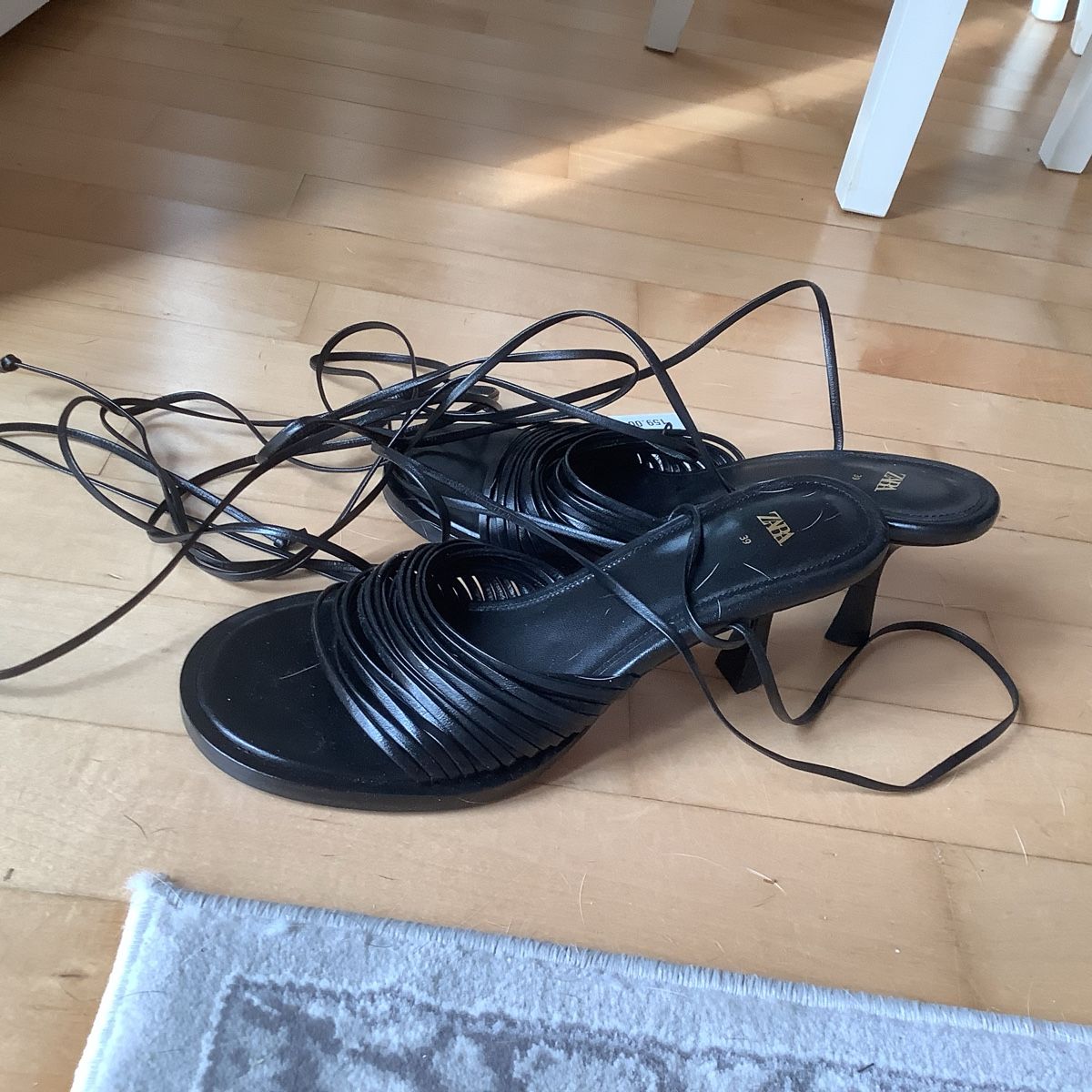 Zara Scarpe da donna: Zara Studio – Nuovo e nell'imballaggio originale da Zug venduto da natiak01 2
