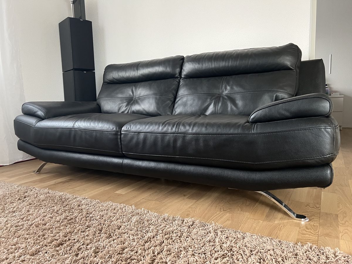 Sofas: 2 Stück Echtleder Sofa – Gebraucht aus Freidorf TG von acz_gv27