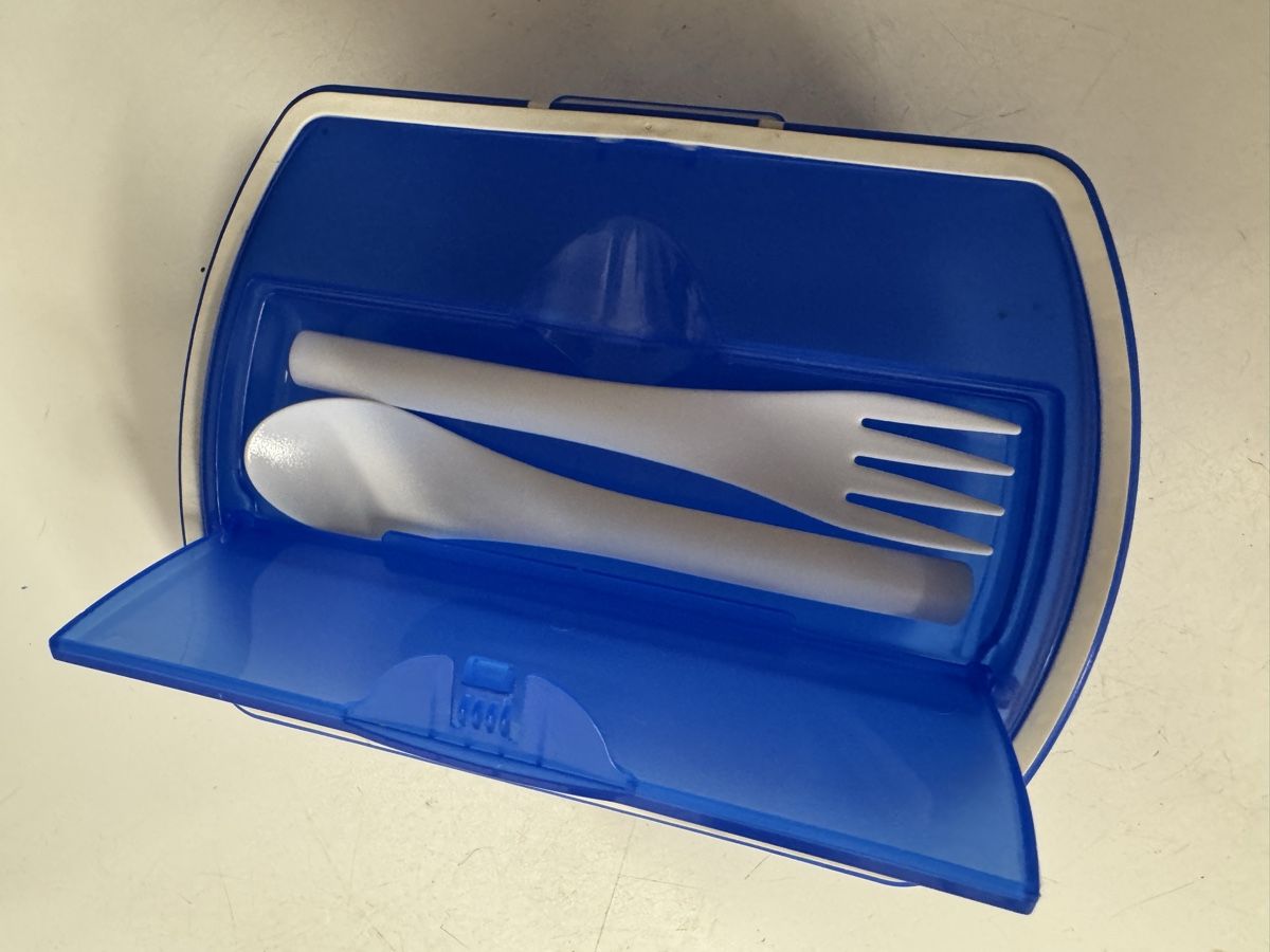 Behälter & Ähnliches: Lunchbox mit Besteck, Znünibox – Gebraucht aus Zürich von MaSte 2