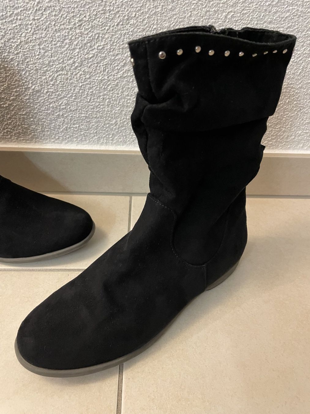Scarpe per ragazze: Winterstiefel 34 neu – Nuovo (secondo la descrizione) da Küssnacht am Rigi venduto da icbicb