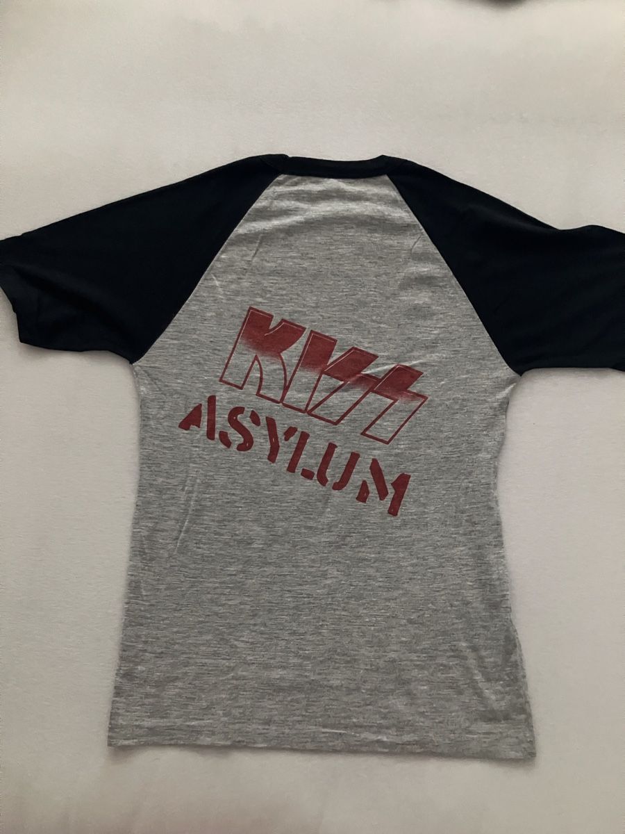 T-shirt: Kiss shirt – Usato da Bettwiesen venduto da Jumpingfox 1