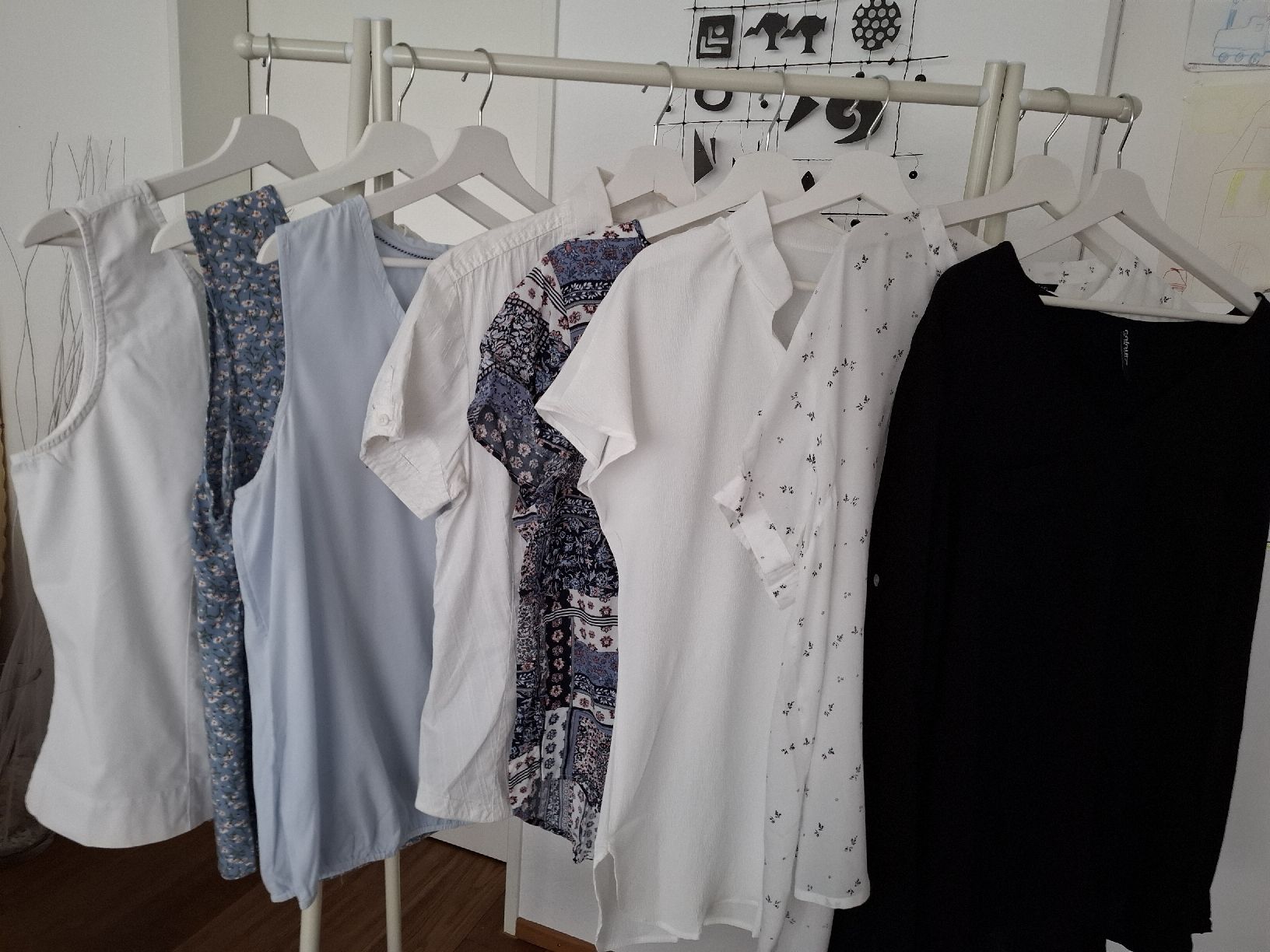 Lotti di vestiti: Damenblusen, Gr. L/XL – Usato da Ettingen venduto da sharan02