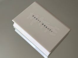 FENTY BEAUTY MINI INVISIMATTE 2.0 Puder, Farbe 01, wie NEU