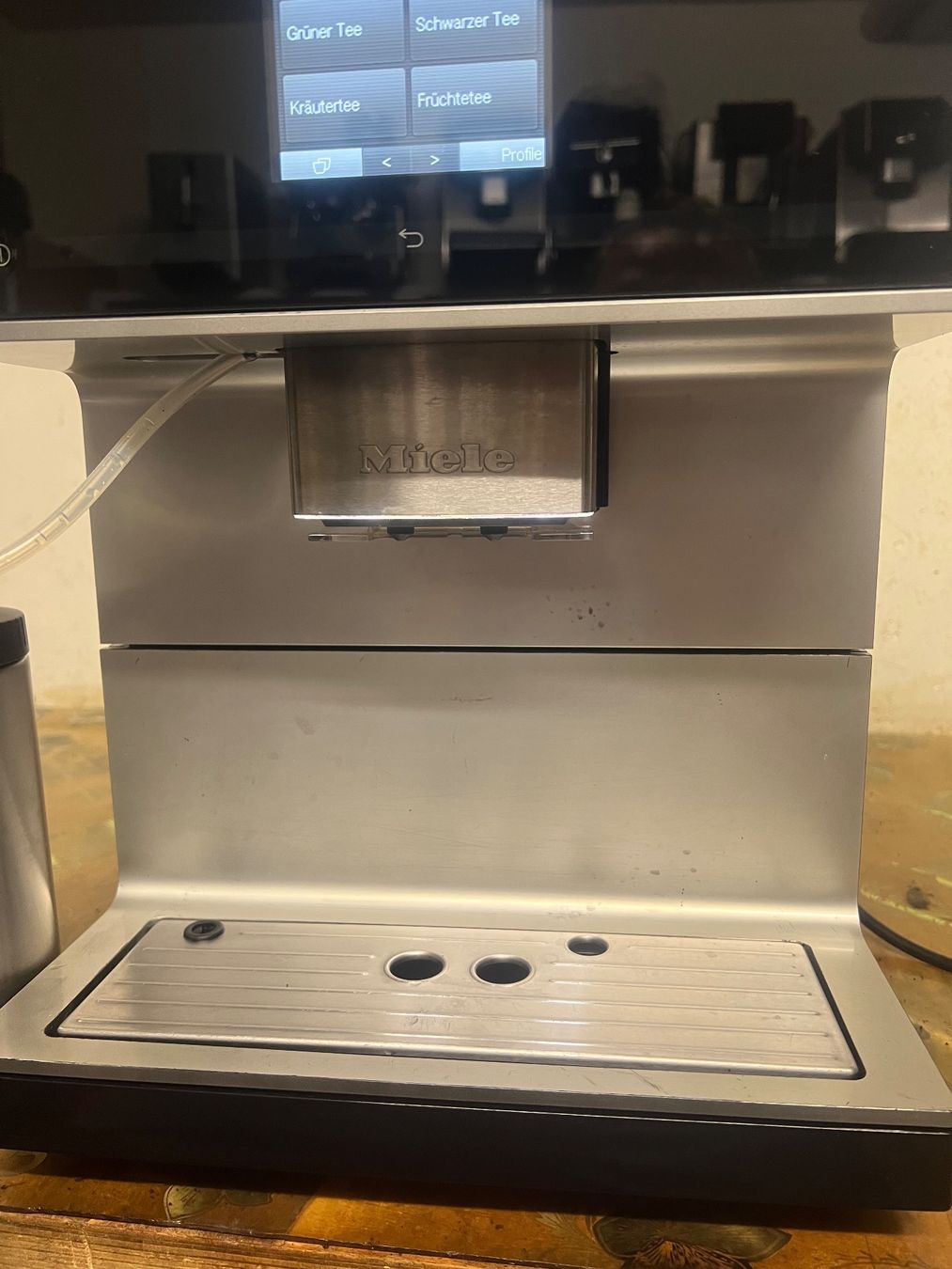 Kaffeemaschinen & Espressomaschinen: Miele CM7500 – Gebraucht aus Adliswil von 1sinisa1 9