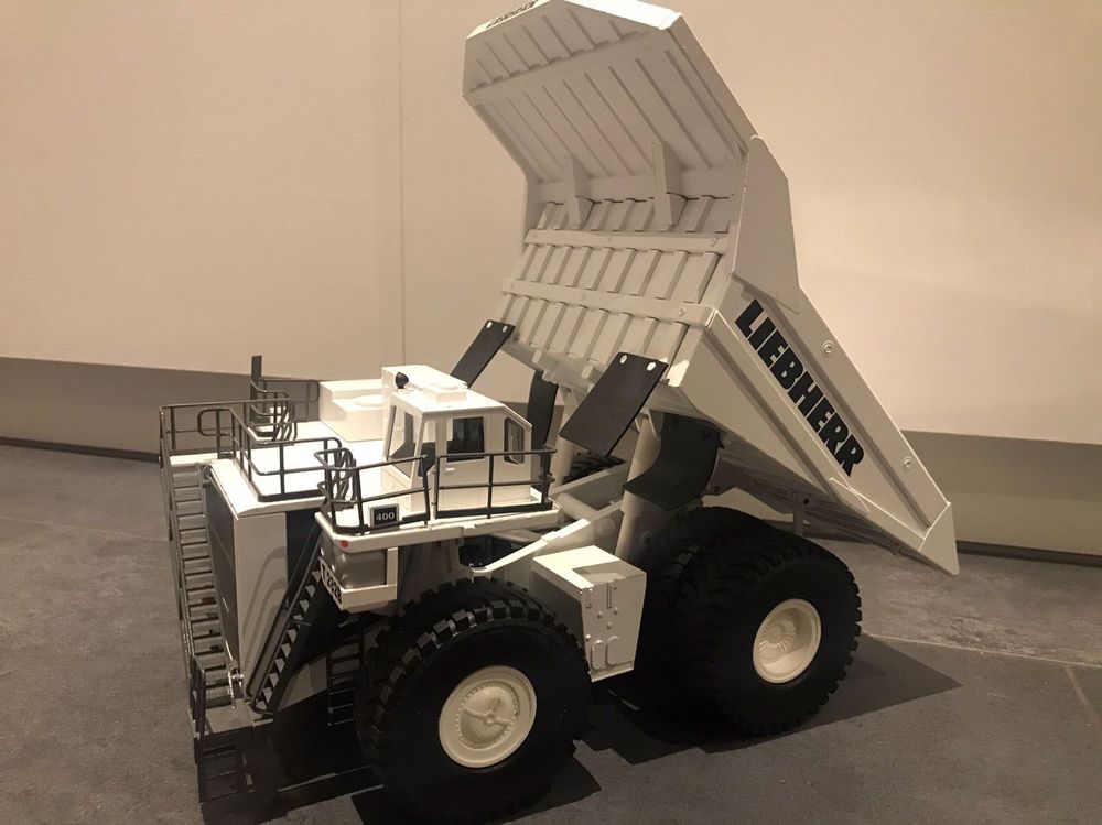 Muldenkipper Liebherr T 282 B Kaufen auf Ricardo