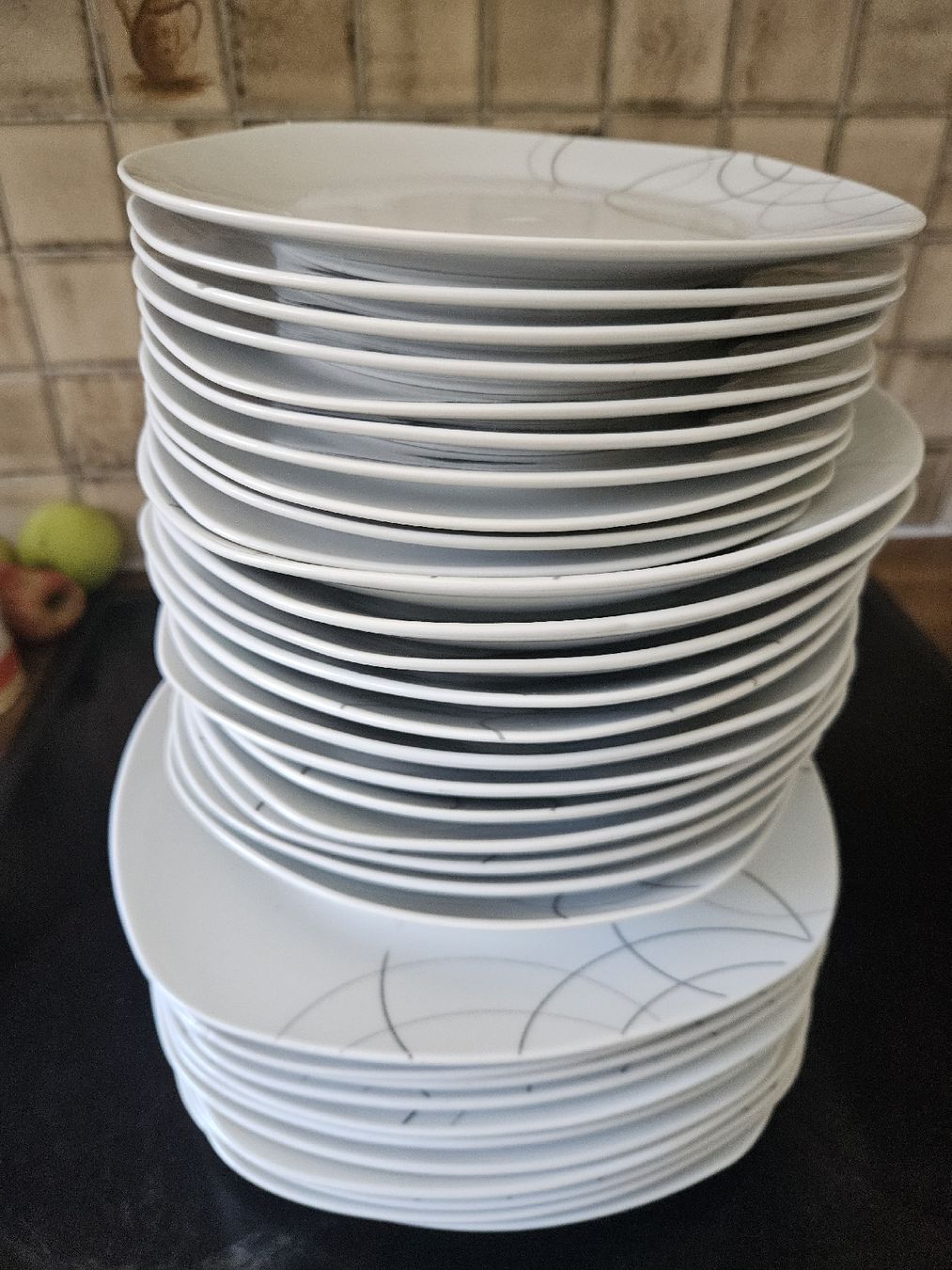Services de table: Geschirr  – D'occasion à Leuzigen par bonny2 1