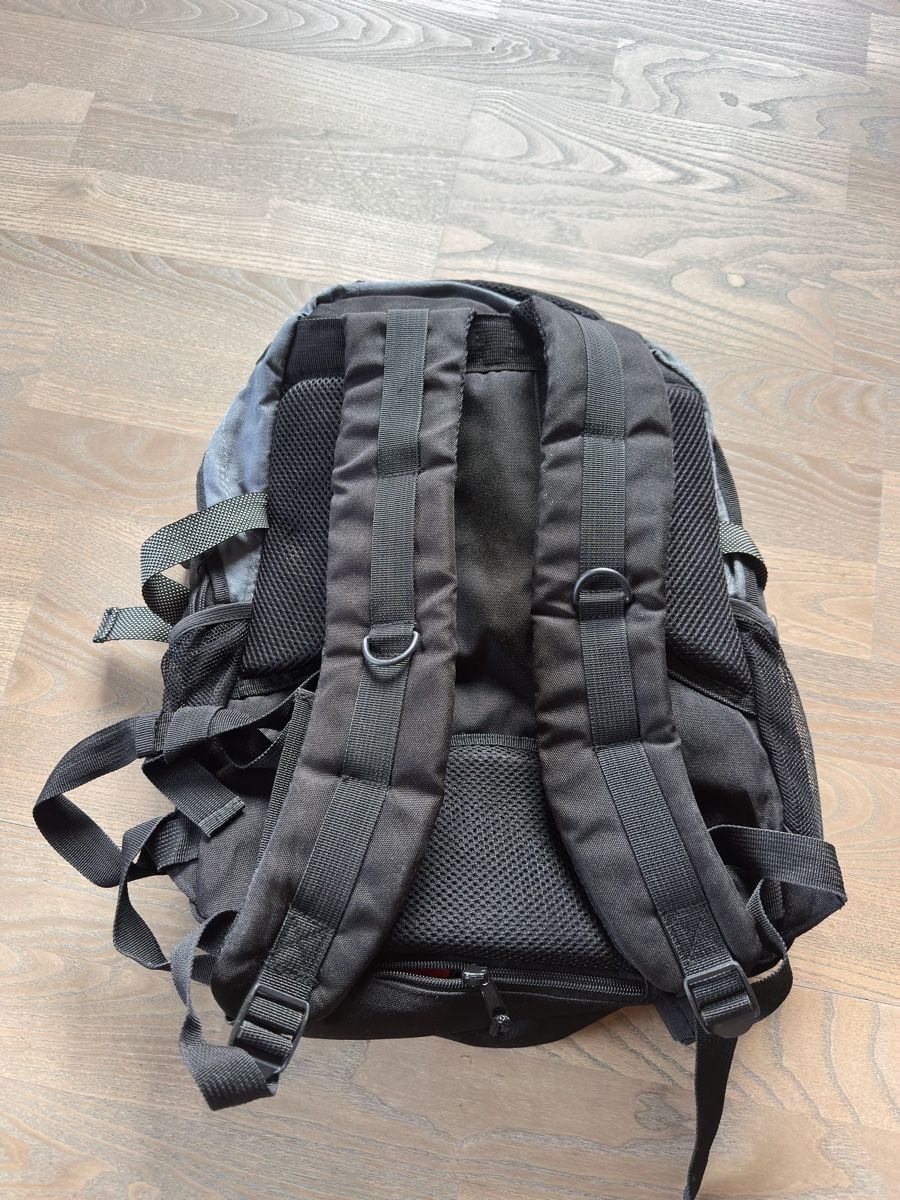 Rucksäcke: Schwarzer Rucksack – Gebraucht aus Chur von Lorena7 1