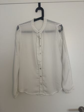 Damen Bluse weiss mit Spitzenbesatz 