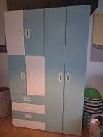 Kleiderschrank Kinderzimmer blau weiss