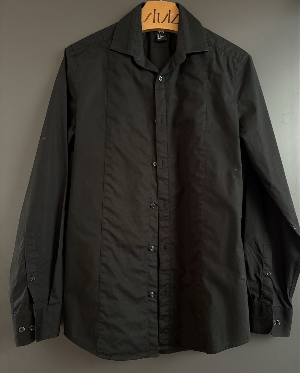 H&M Hemden: H&M Herrenhemd schwarz – Gebraucht aus Luzern von ale_v5qn