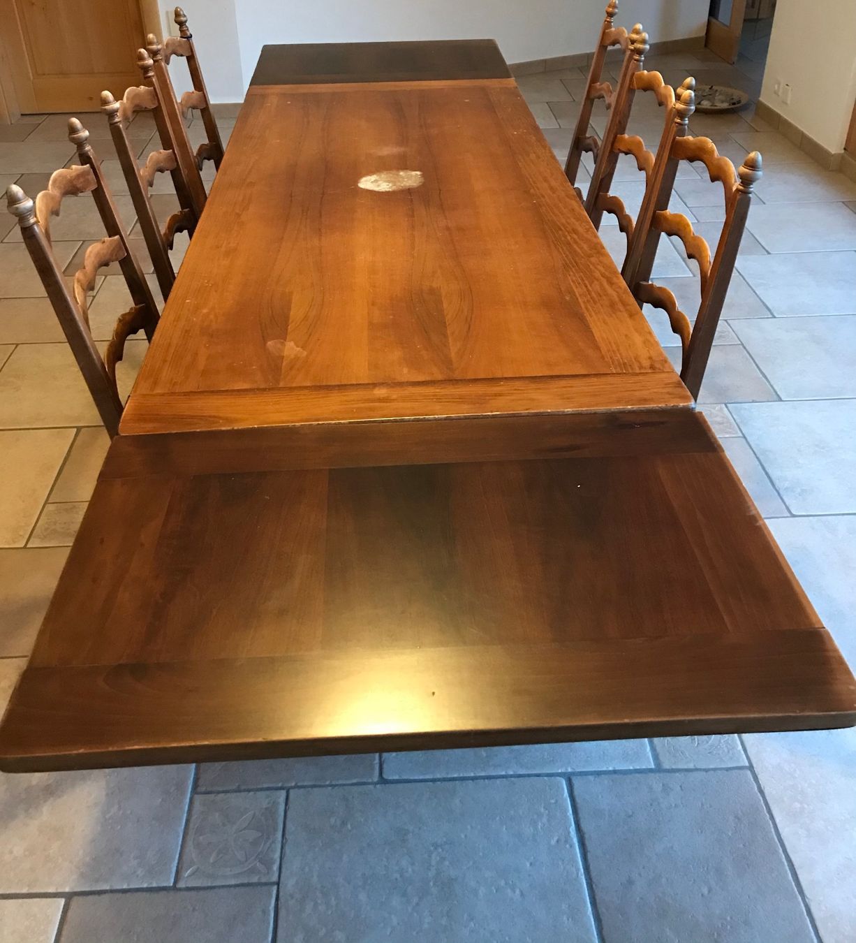 Tavoli: Table en bois massif avec 6 chaises – Usato da Grimisuat venduto da JBCOCCI 1