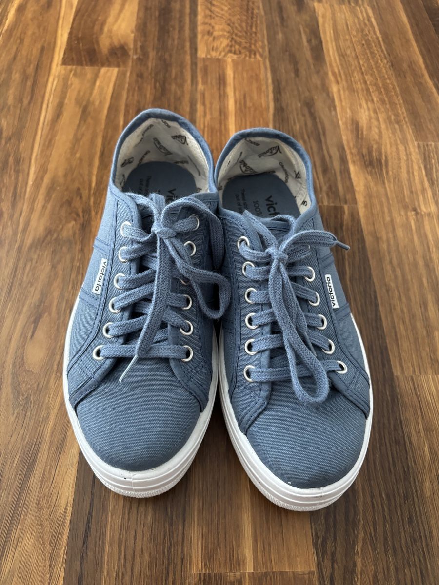 Chaussures femmes: Sneaker 100% Baumwolle - 36 - Guten Zustand – D'occasion à Zürich par FedeSara