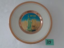 Porzellanteller New York 24 Kt. vergoldet mit Relief