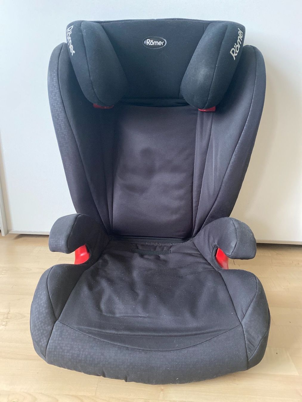 Britax Römer Seggiolini per auto: Römer Kinderautositz Isofix – Usato da Muttenz venduto da Jet014