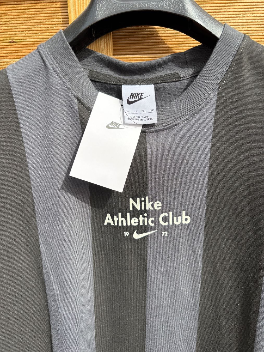Nike Camicie, T-shirt & Polo: T-shirt Nike.Taille.XS – Nuovo e nell'imballaggio originale da Delémont venduto da Vendeur_3 2
