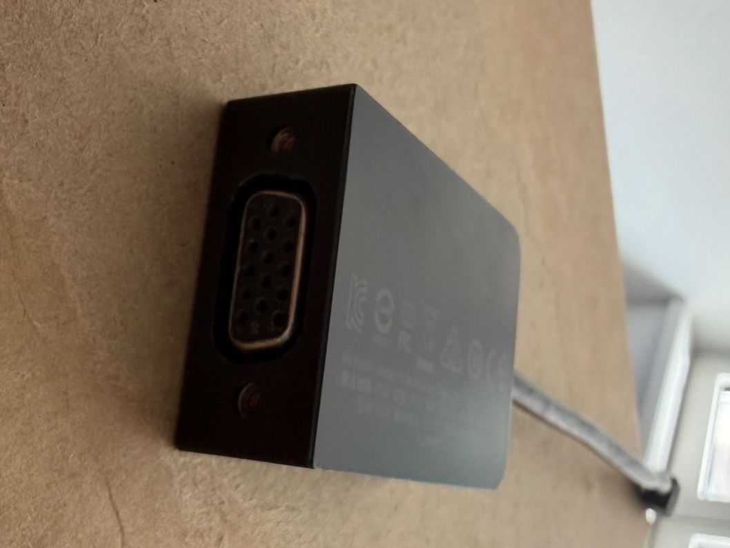Microsoft Unità & Adattatore: Mini Display Port VGA adapter (Microsoft) – Usato da Fribourg venduto da J334455 2
