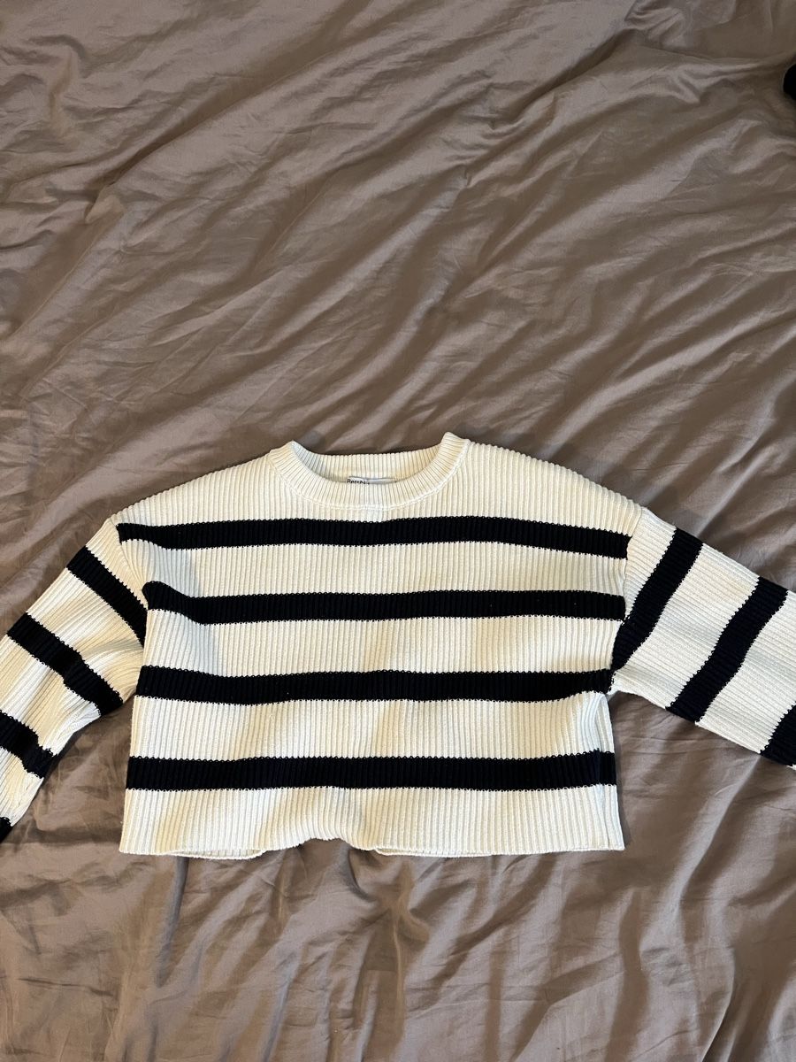 Bershka Pullover & Sweatshirts: Bershka striped sweater – Gebraucht aus Pully von ari_78pk