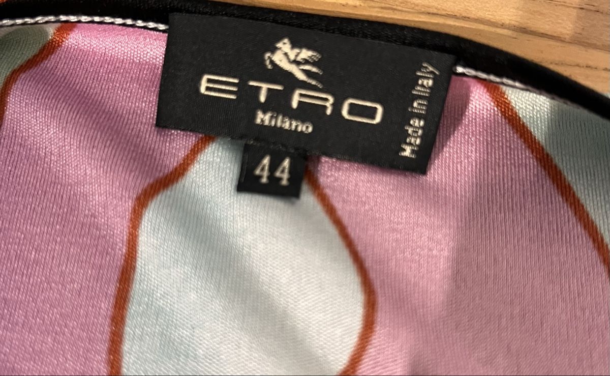 Etro Robes: Robe Etro – D'occasion à St-Pierre-Clages par ste_xk6p 5