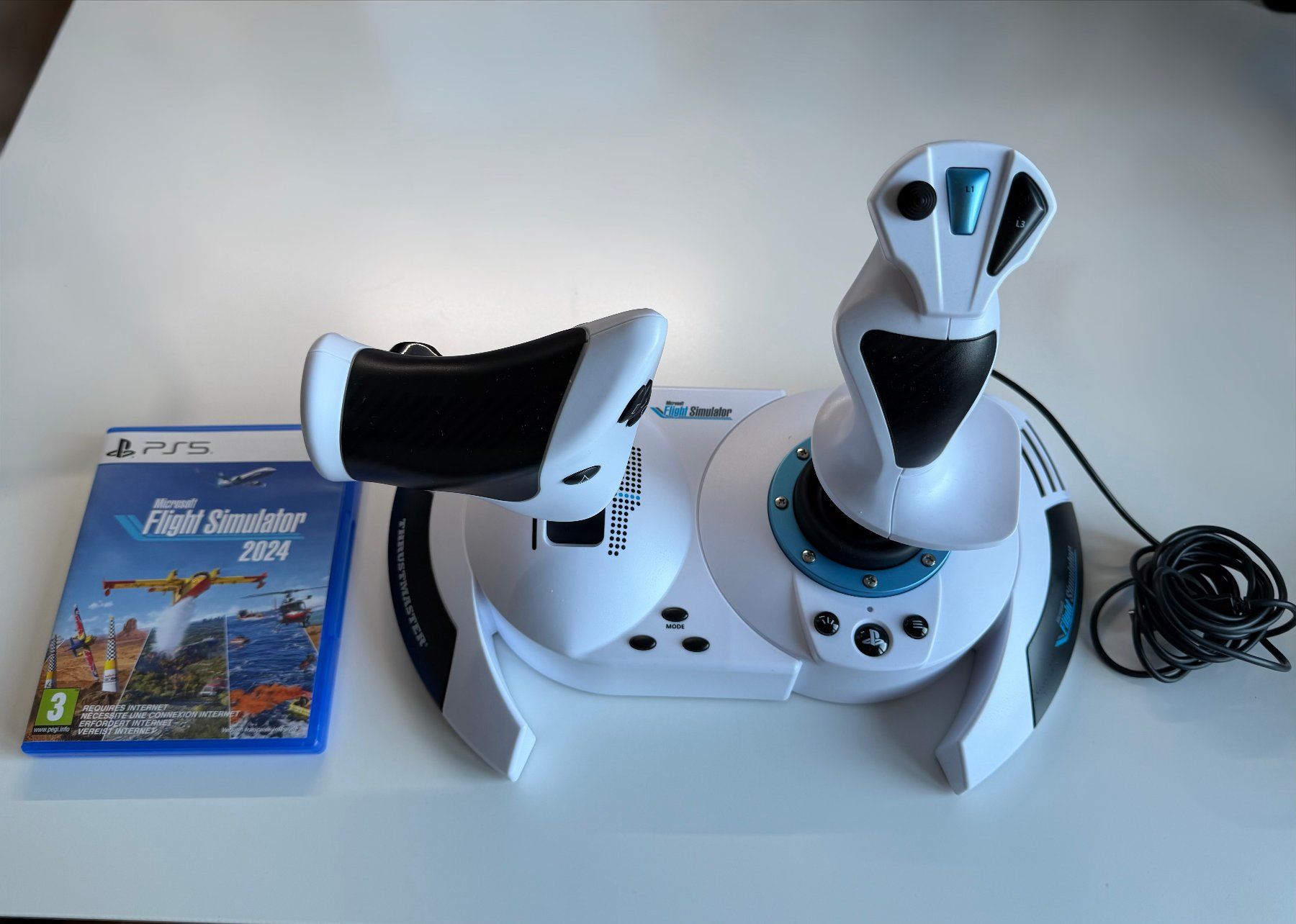 Thrustmaster Controller: Hotas 5 + Flight Simulator 2024 (PS5) – Gebraucht aus Fribourg von san_kv7k