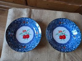 2 antike Porzellan Teller Kirschen