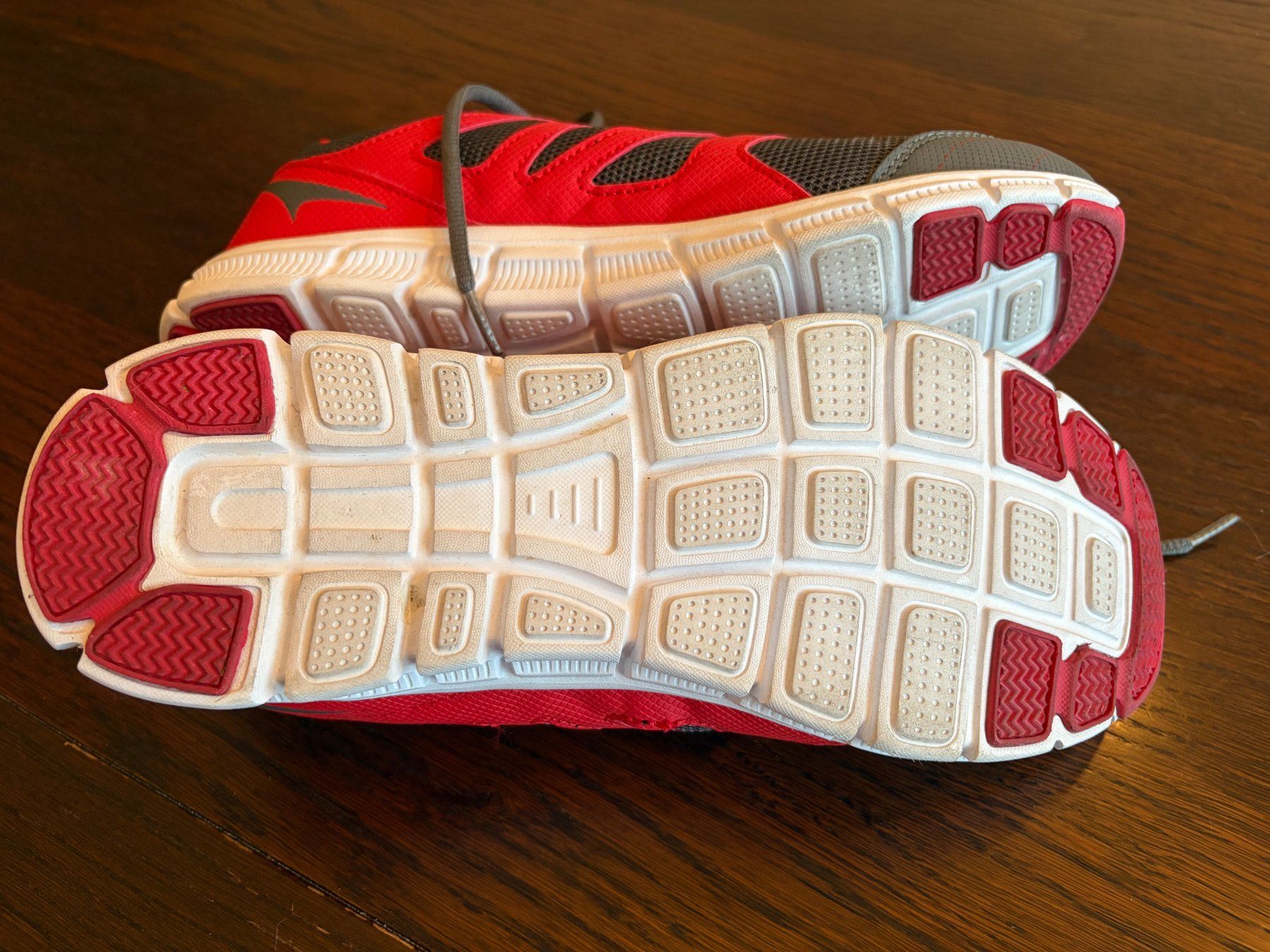 Scarpe da donna: Rote Damen-Sneaker von Crane, Grösse 39 – Usato da Rorschacherberg venduto da QuoAli 5