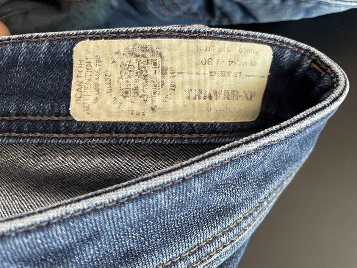 Jeans: Jeans Herren Slim Fit Grösse 50/34 – Usato da Mauren venduto da acht33null 2