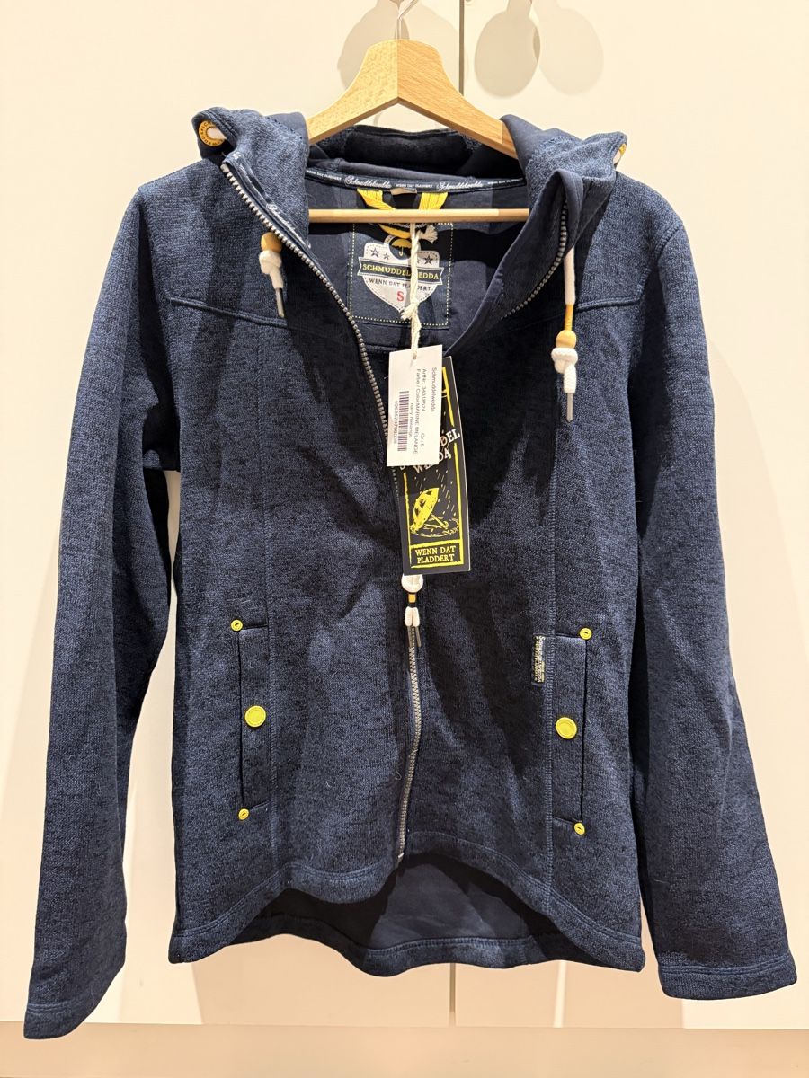 Schmuddelwedda Giacche: Schmuddelwedda Jacke marine melange Gr. S neu – Nuovo e nell'imballaggio originale da Gisikon venduto da lila.libelle