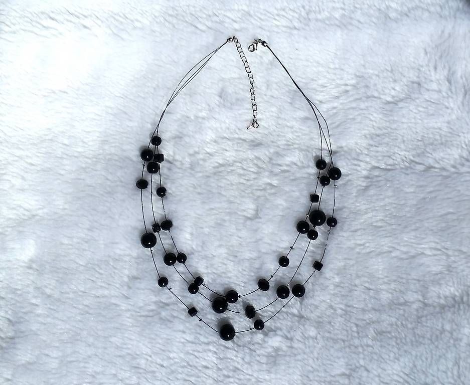 Catenine: Kette mit schwarze Steine – Usato da Soyhieres venduto da chatons